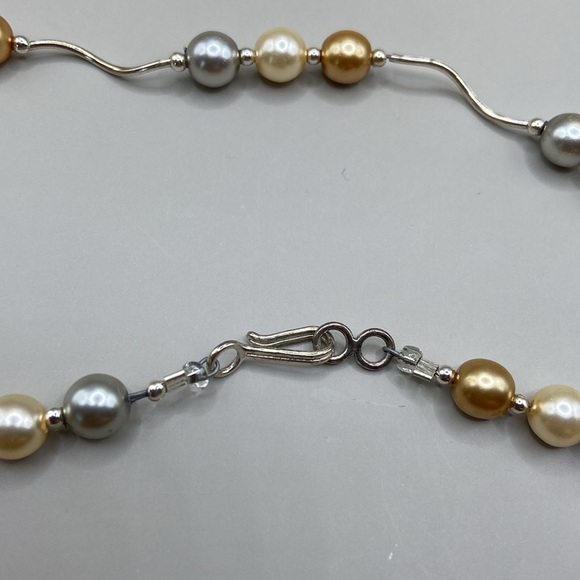Vintage Silver Faux Pearl Necklace - Picture 6 of 6